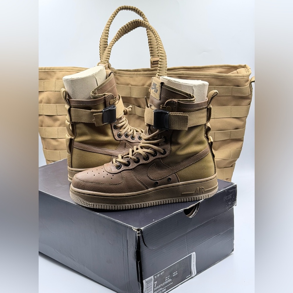 Wmns Nike SF Air Force 1 High 'Golden Beige' + Duffle Bag - Limited Edition